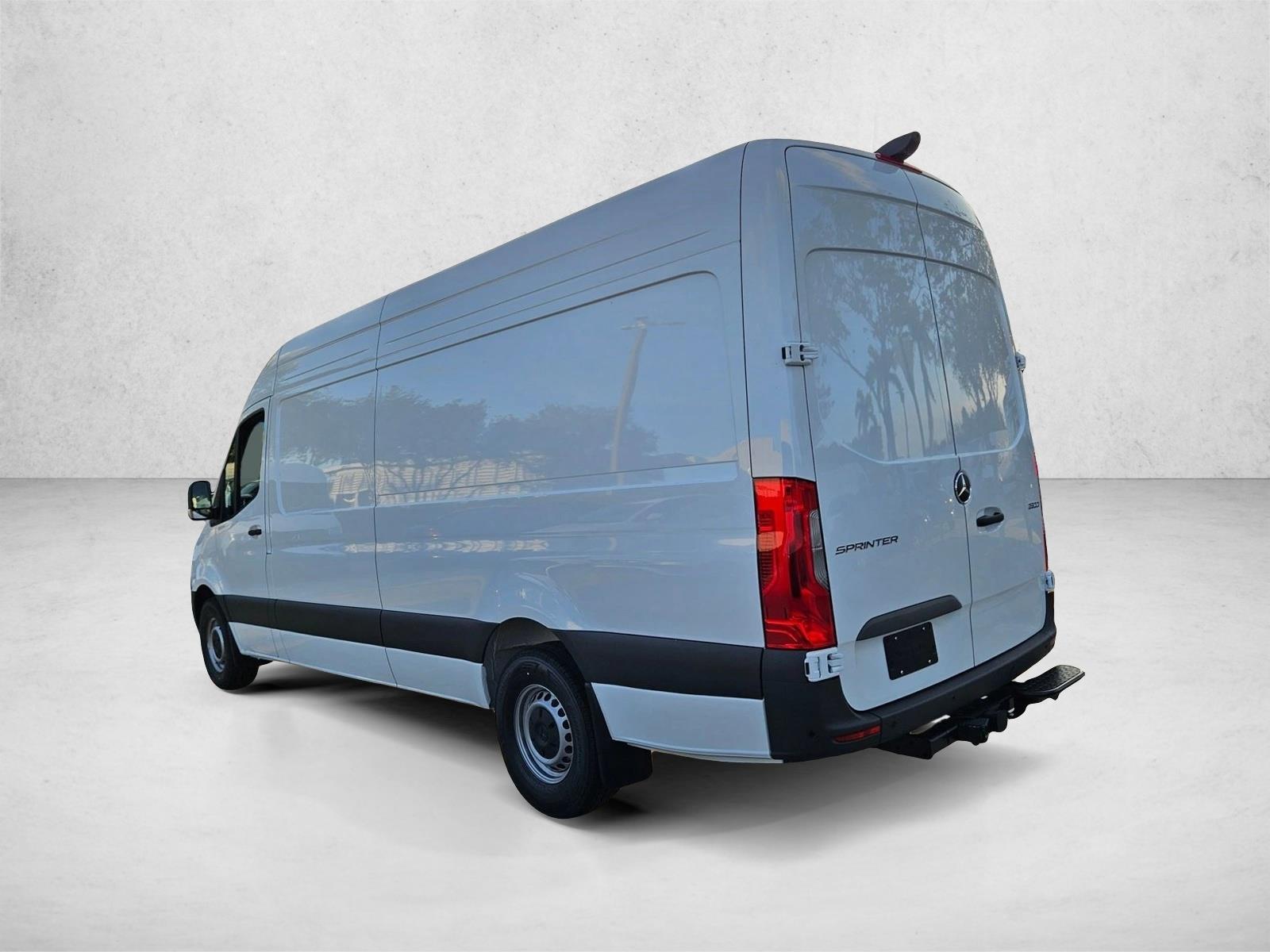 2026 Mercedes-Benz Sprinter Cargo Van Base - Photo 9