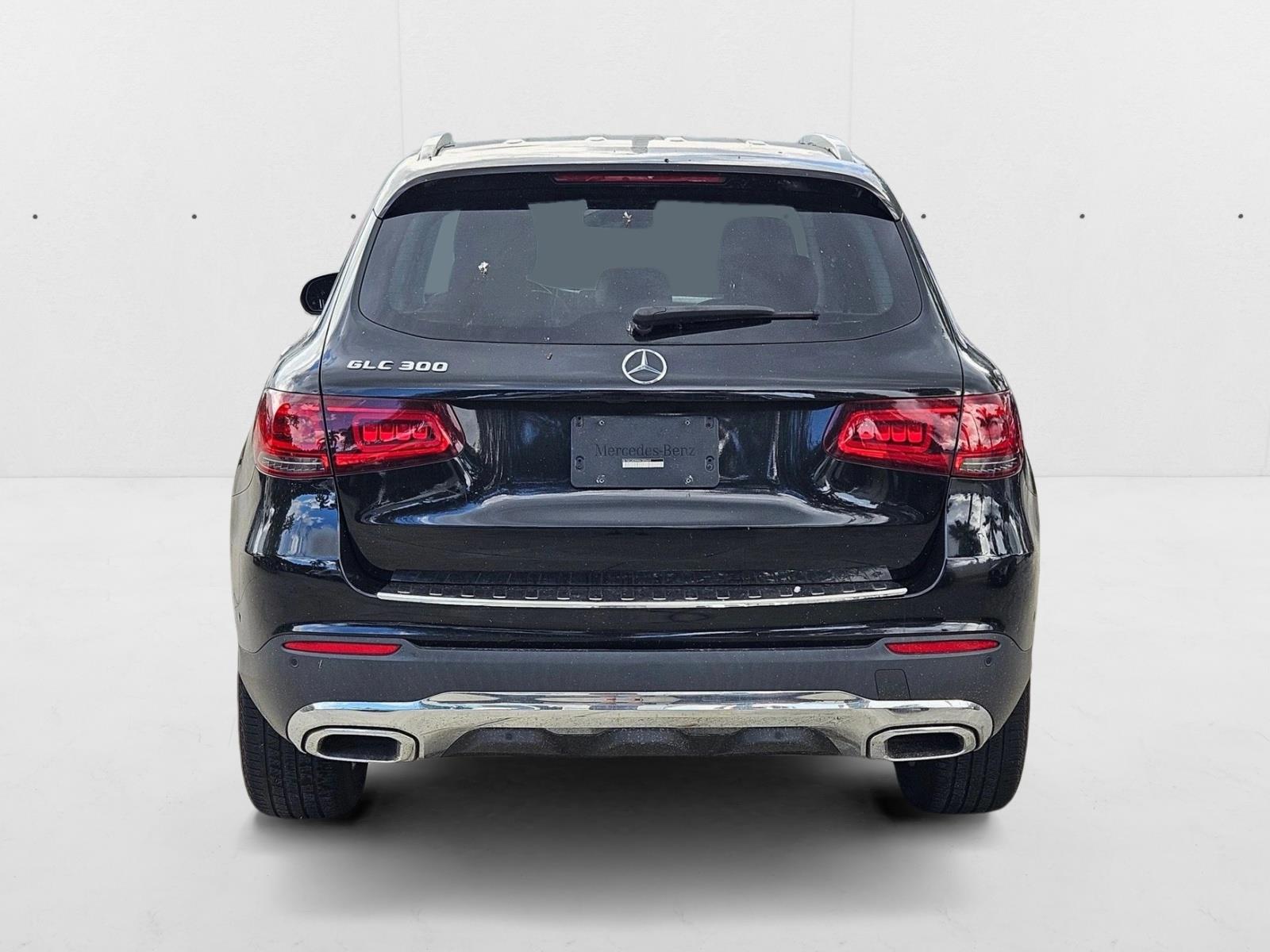 2022 Mercedes Benz GLC 300 photo 4