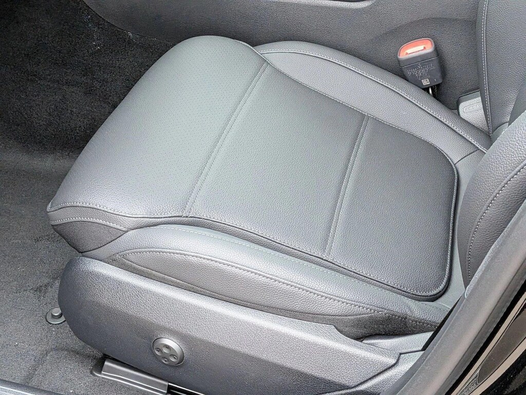 New 2026 Mercedes-Benz C-Class C 300 Sedan Sedan