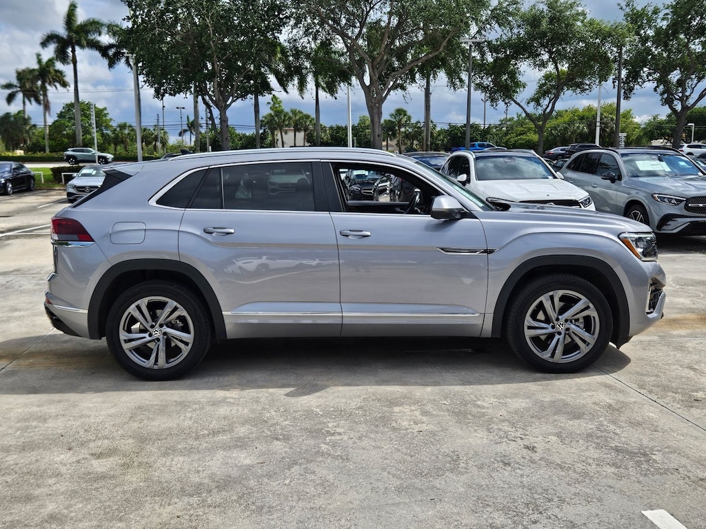 Used 2024 Volkswagen Atlas Cross Sport 2.0T SEL R-Line SUV