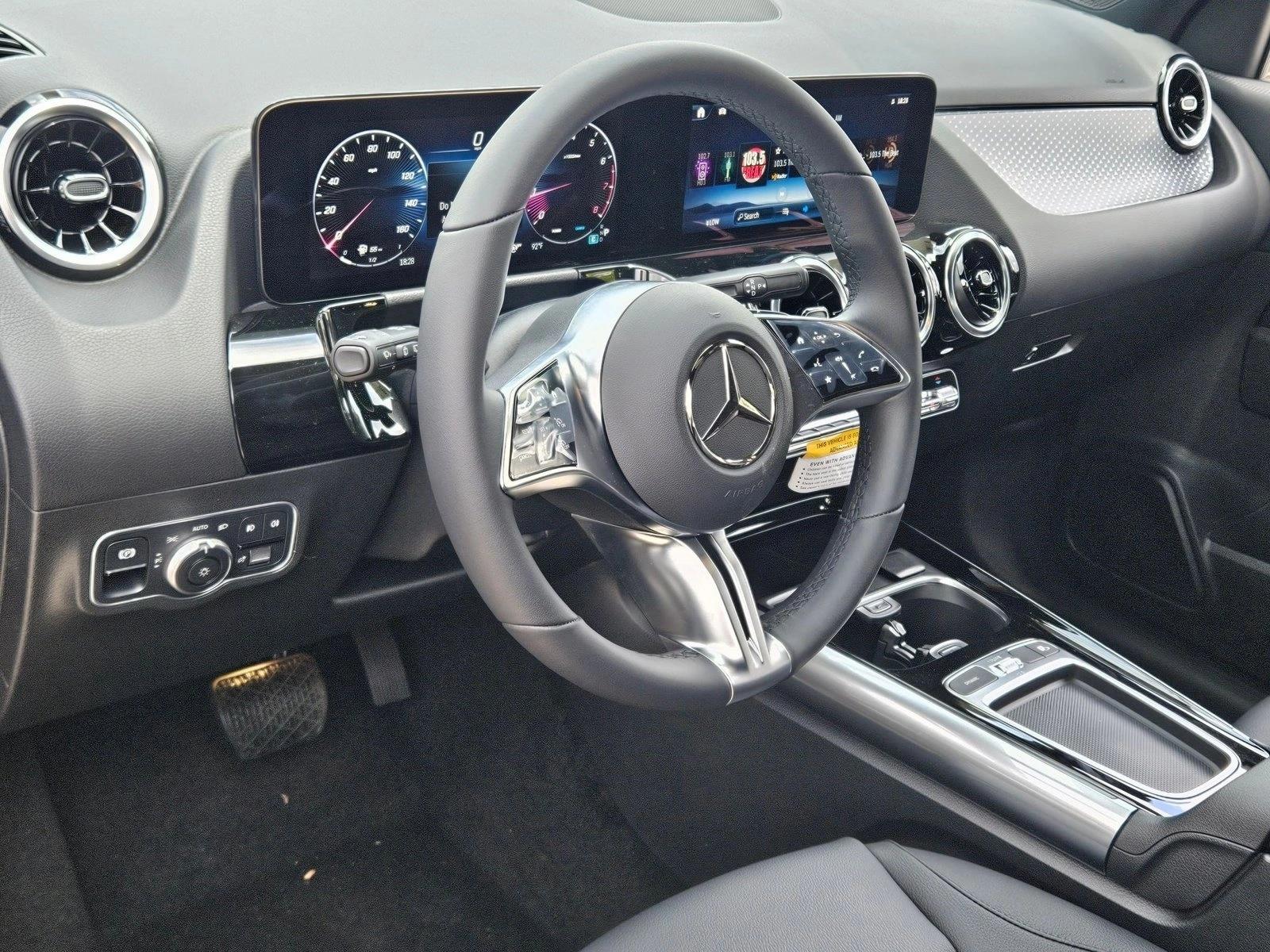 2026 Mercedes Benz GLA 250 photo 2