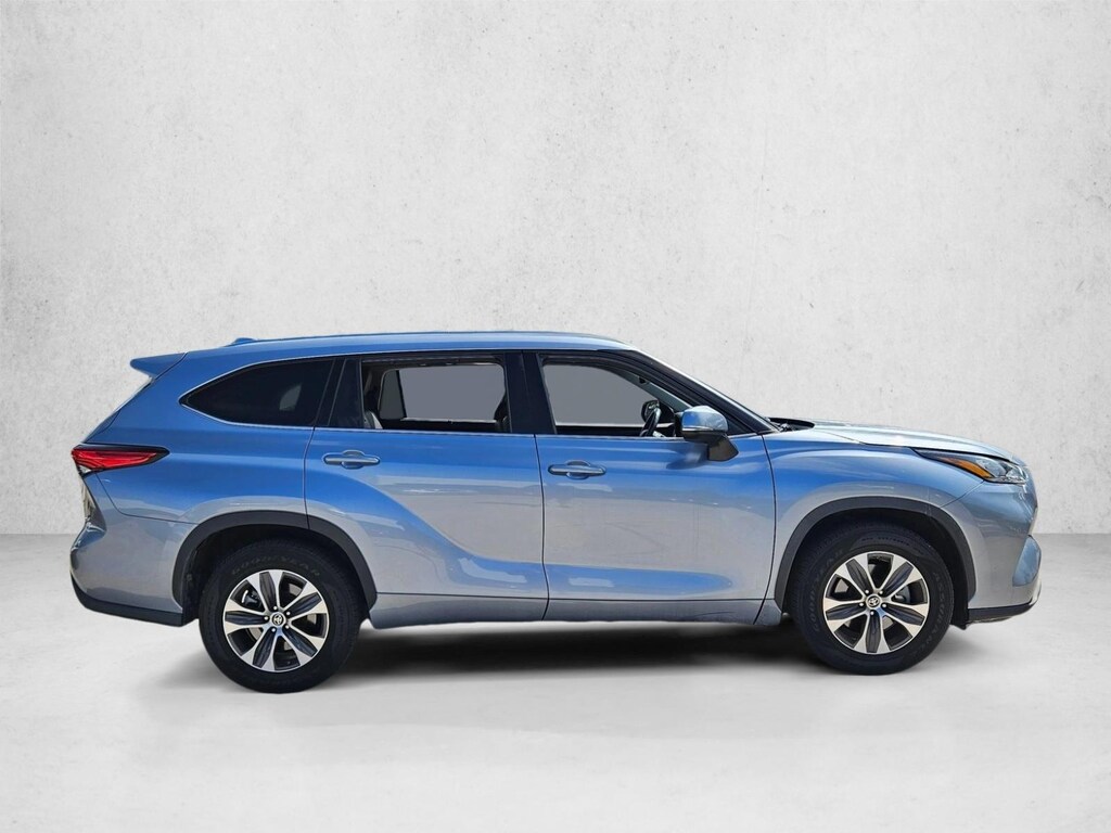 Used 2020 Toyota Highlander XLE SUV