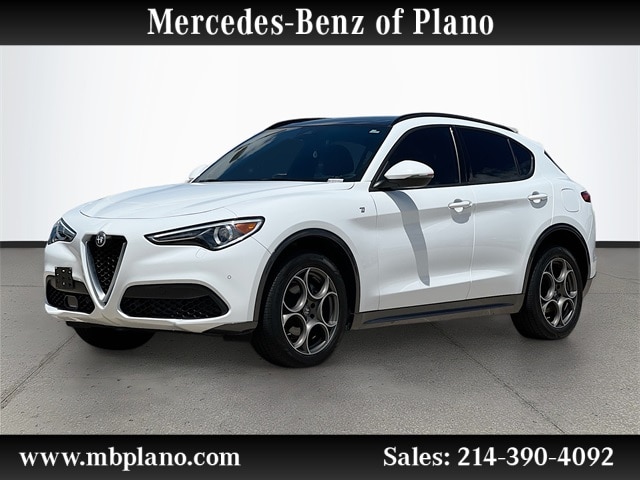 2022 Alfa Romeo Stelvio