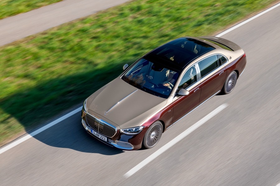 2022 Mercedes-Maybach S 680 4MATIC Sedan two-tone deep red/beige