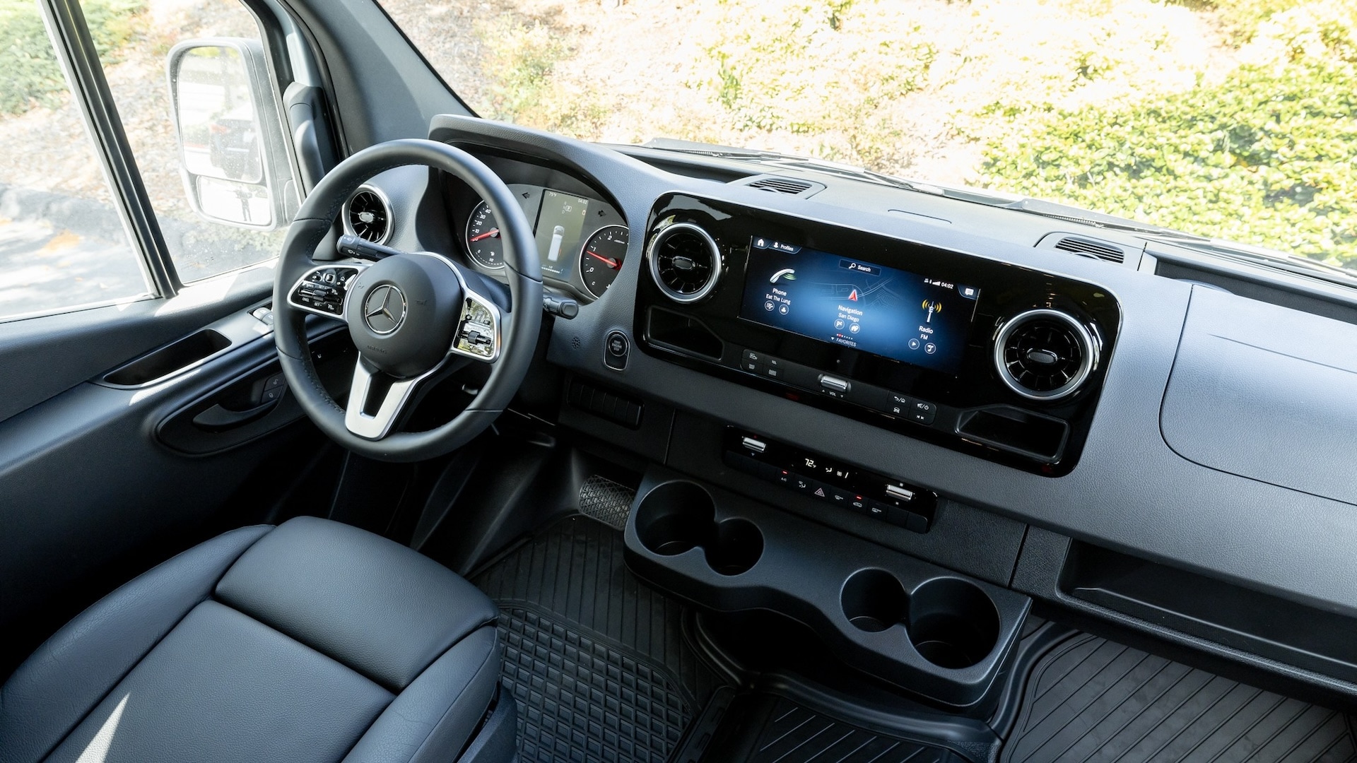 2024-mercedes-benz-sprinter-2500-awd-interior-dash.jpg