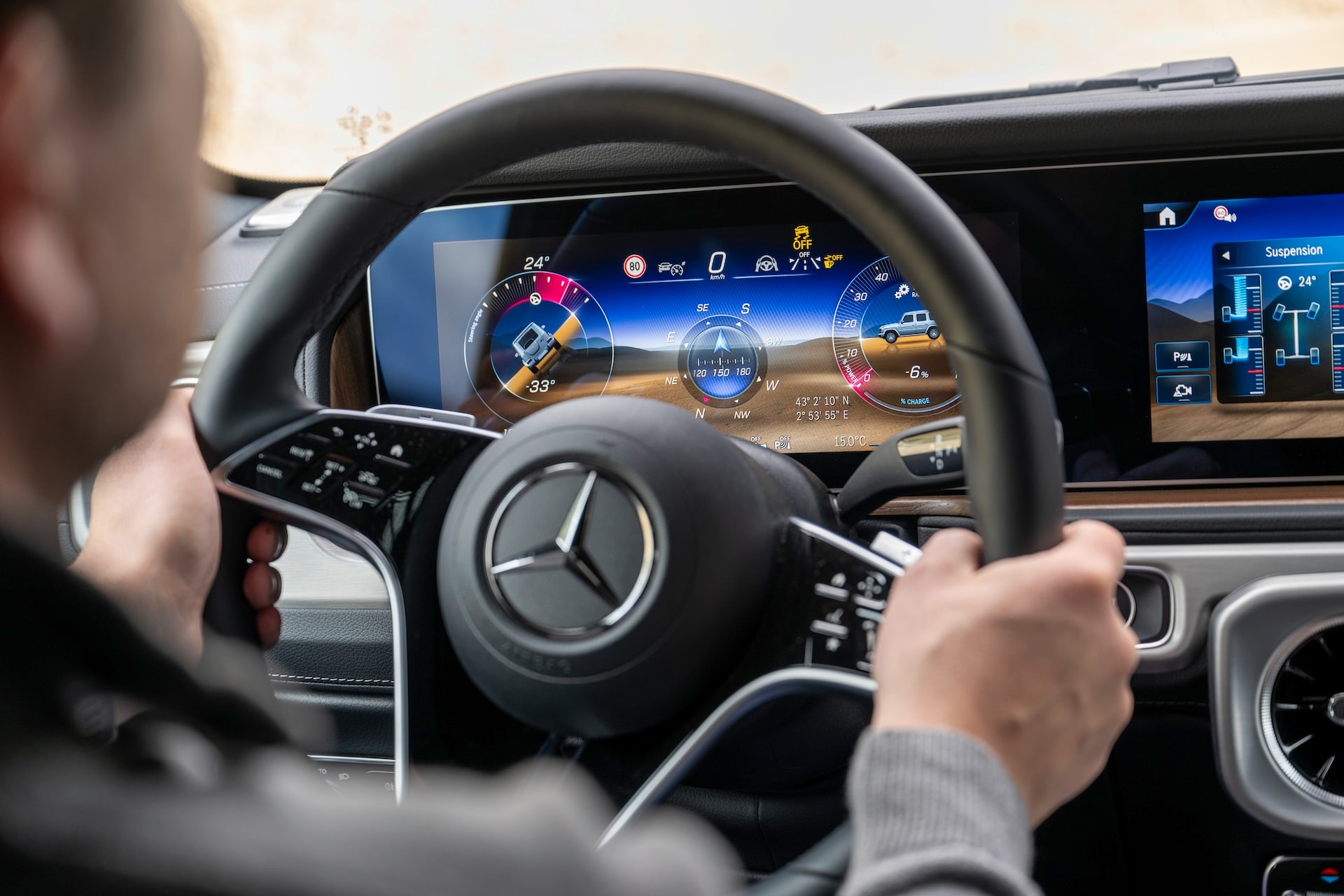 2025_Mercedes-Benz_G580_EQ_Technology_offroad_gauges.jpg