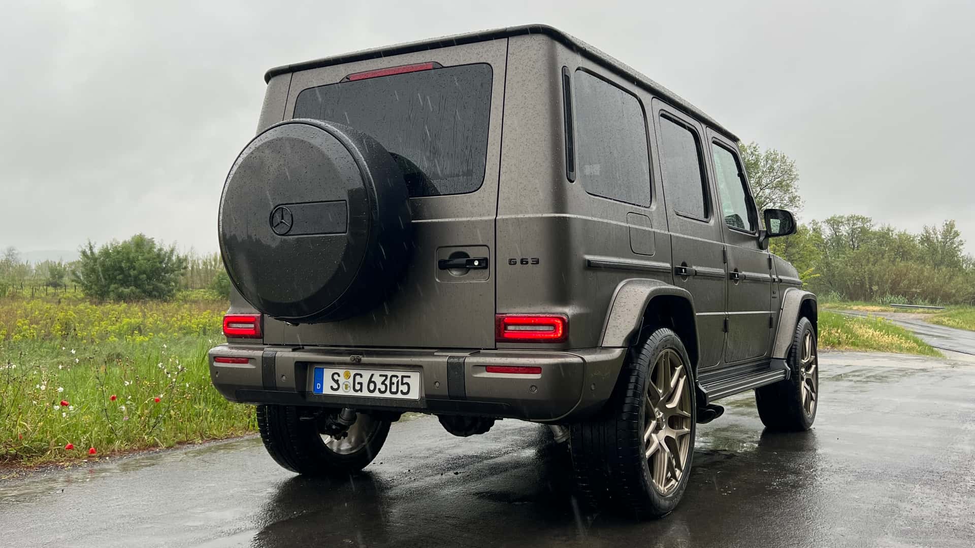 2025-mercedes-amg-g63-passenger-3.4.jpg