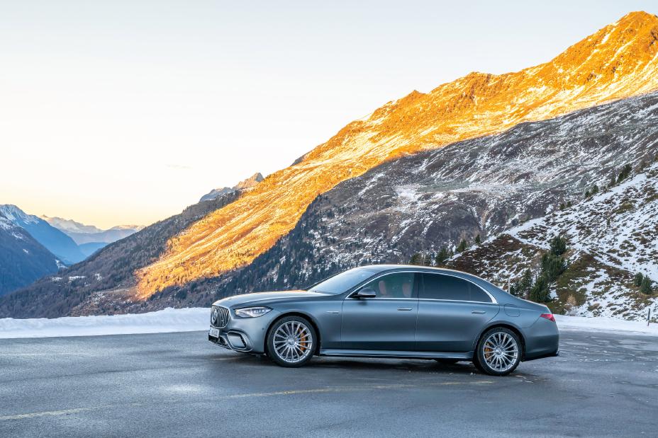 AMG%20S%2063%20side.jpg