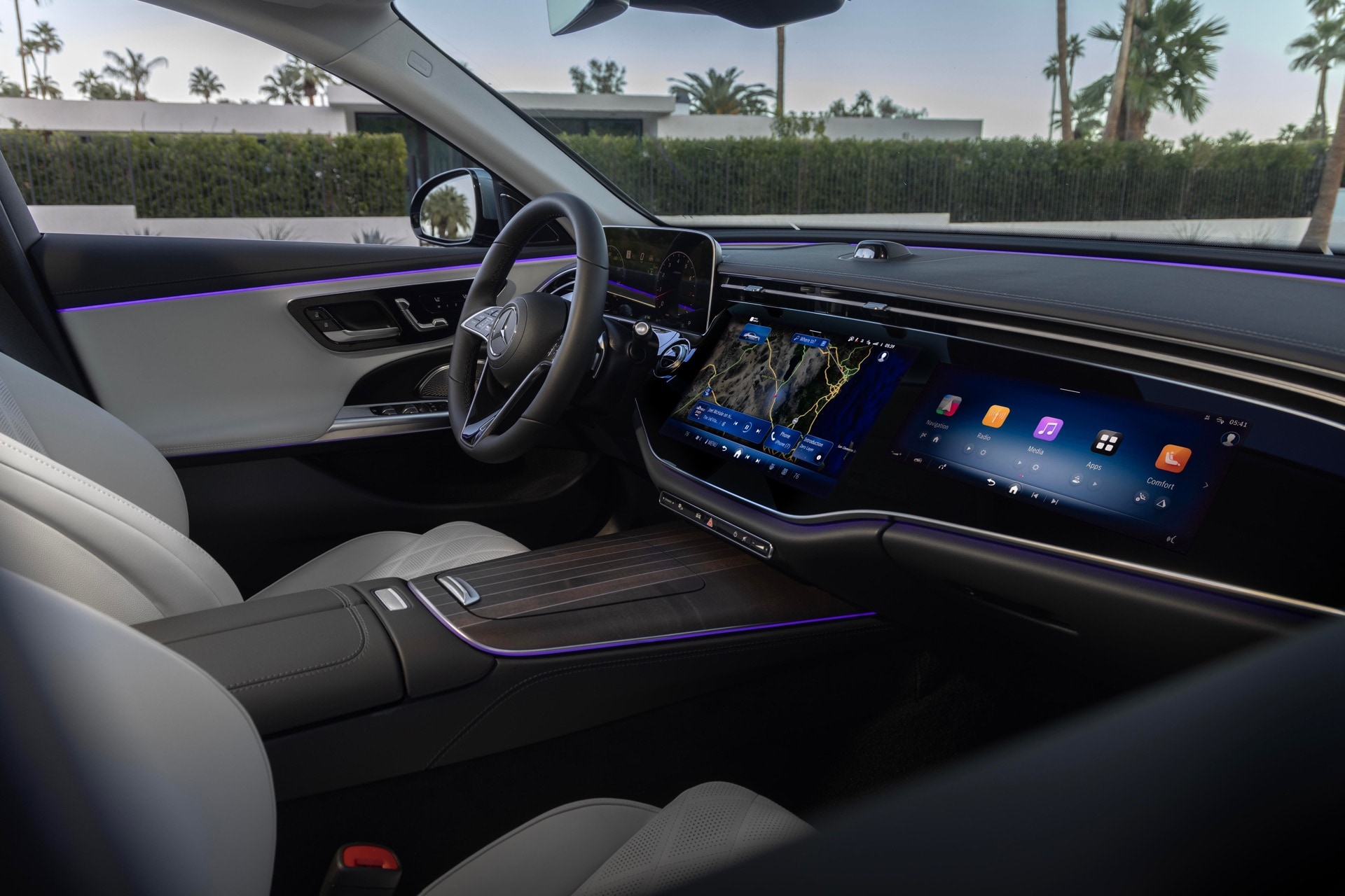 E-Class%20COTY_7-source.jpg