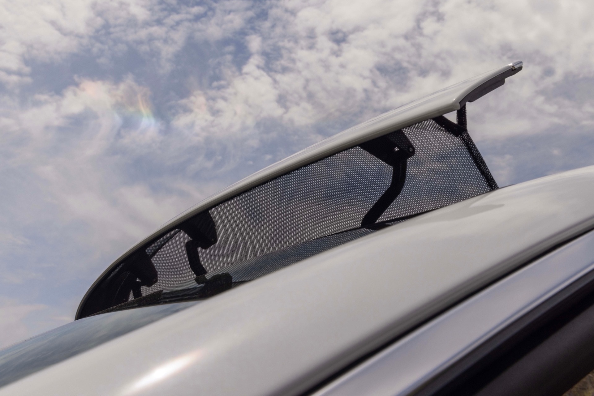 2025_MercedesBenz_CLE_Cabriolet_AirCap_02-source.jpg