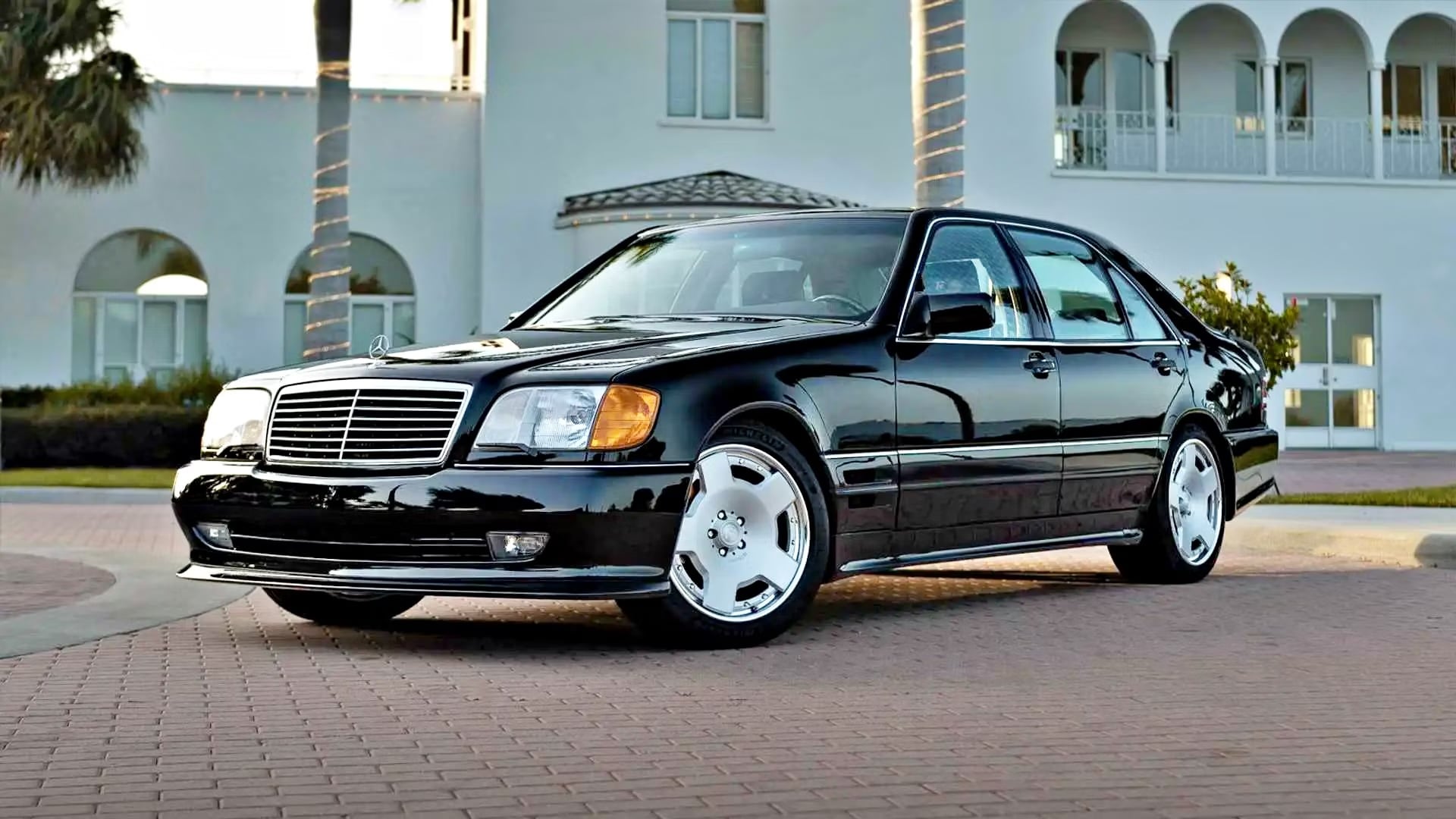 Mercedes-Benz_W140_S600%20copy.jpg