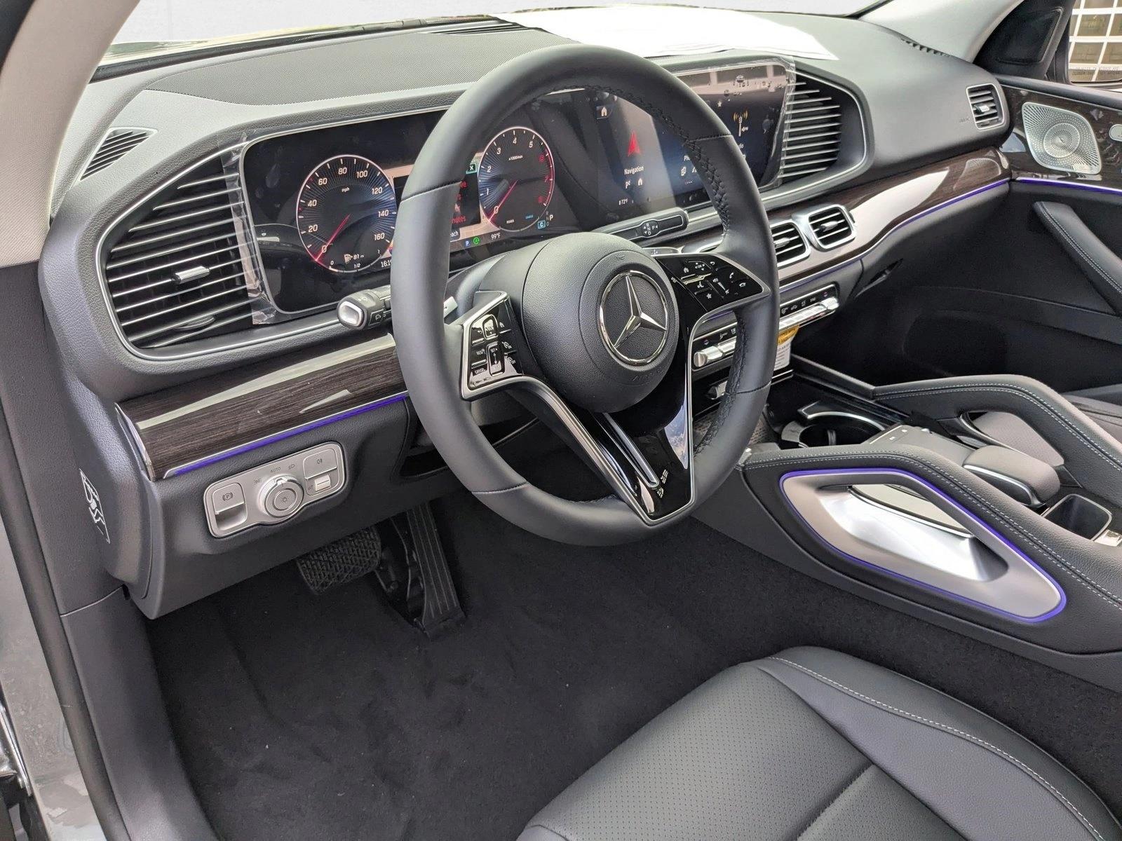 2026 Mercedes Benz GLE 450 4MATIC photo 3