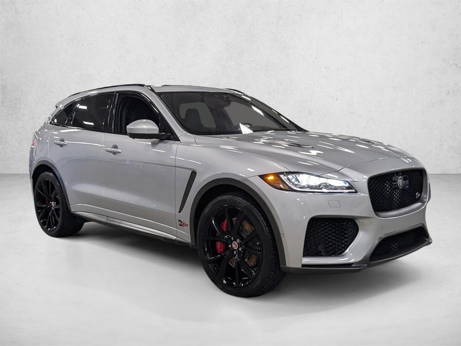 2020 Jaguar F-PACE SVR photo 3