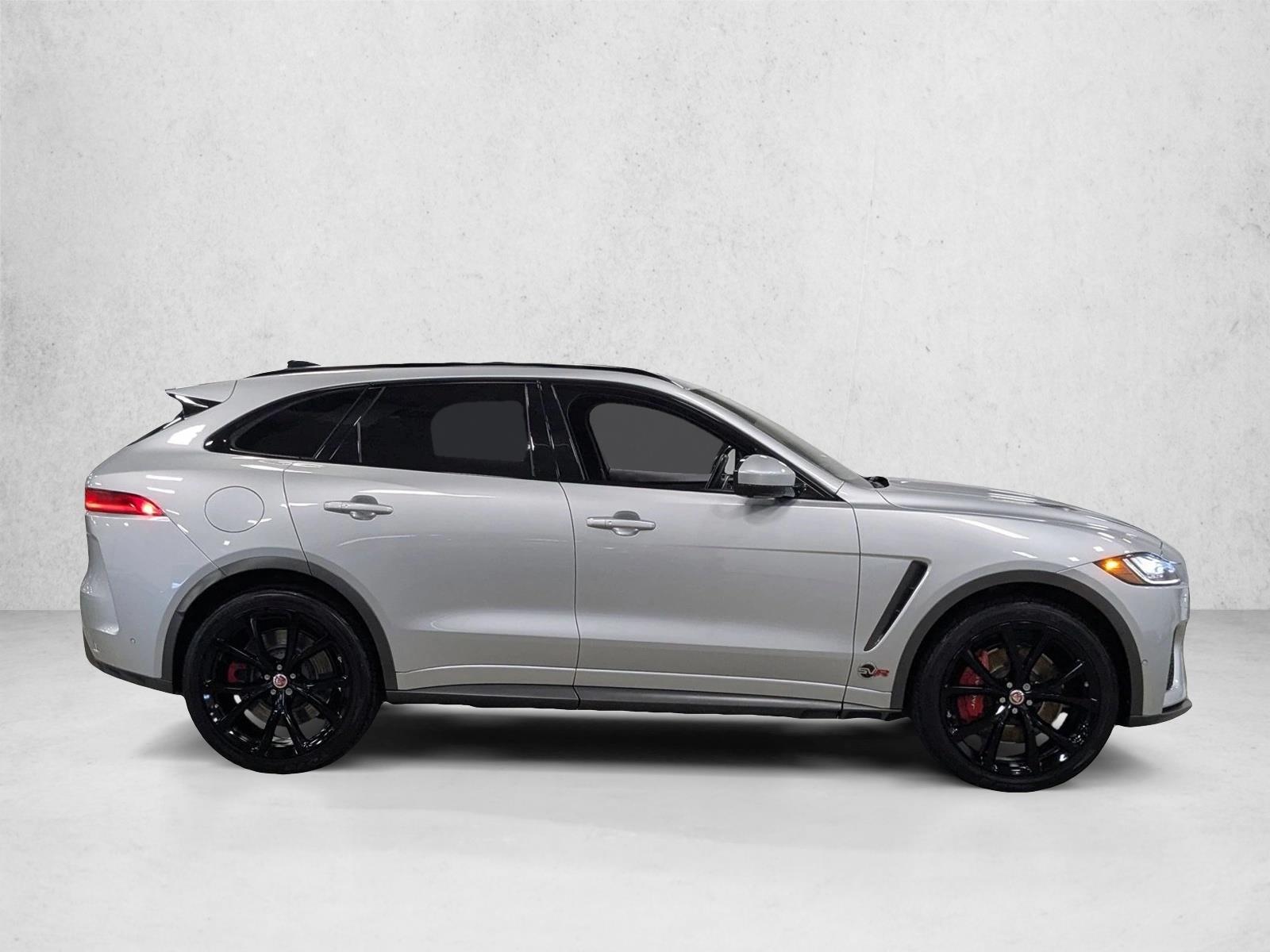2020 Jaguar F-PACE SVR photo 4