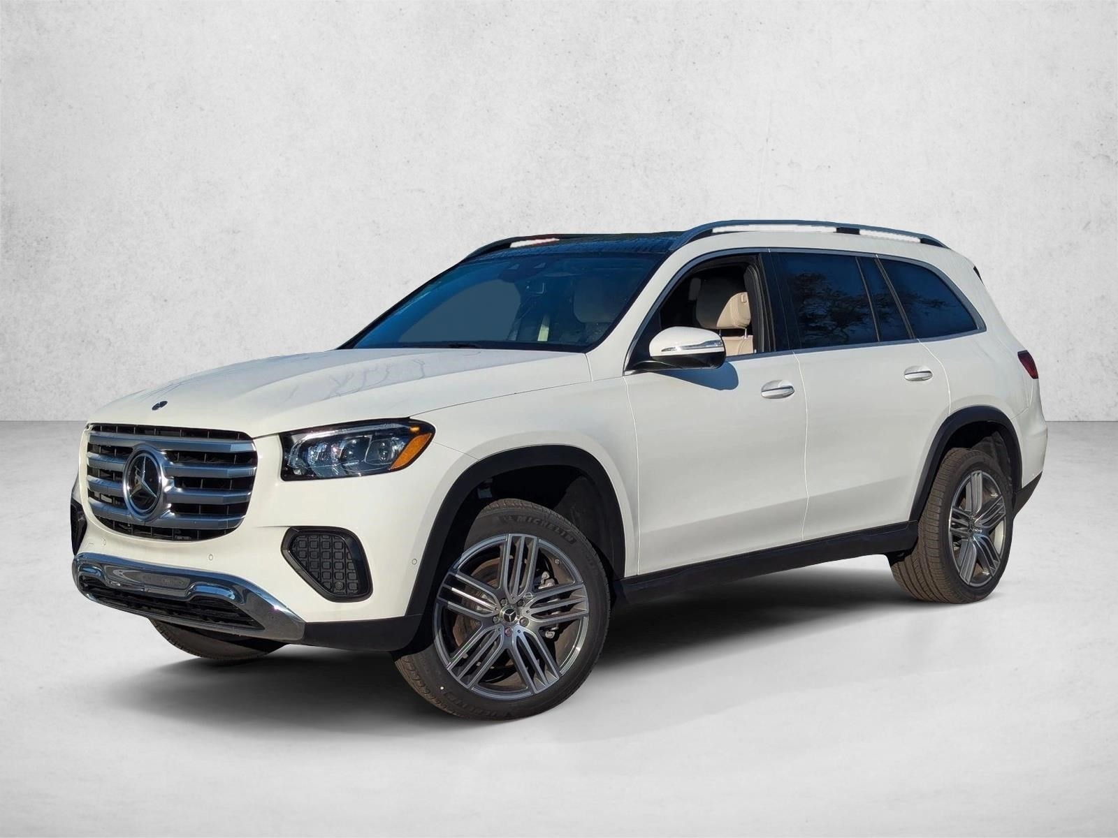 2025 Mercedes-Benz GLS Base's photo