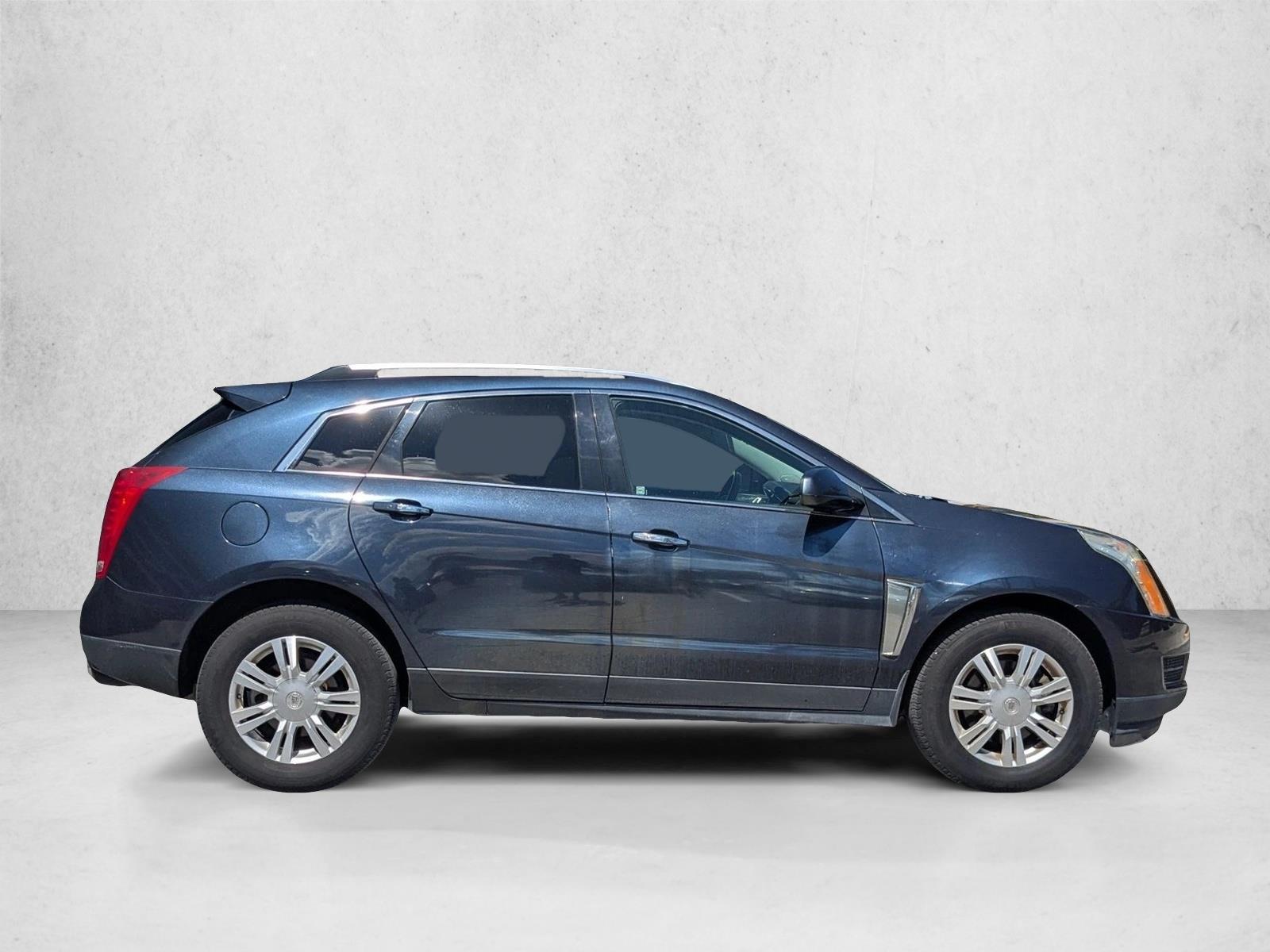 2015 Cadillac SRX Luxury photo 3