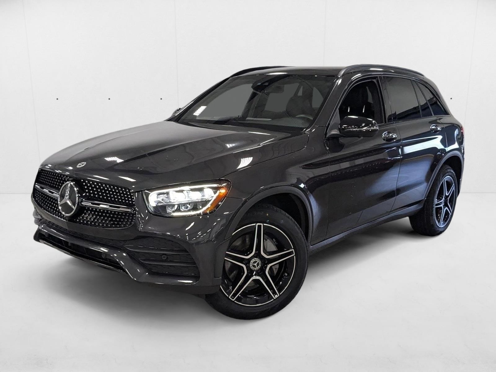 2022 Mercedes-Benz GLC GLC300's photo