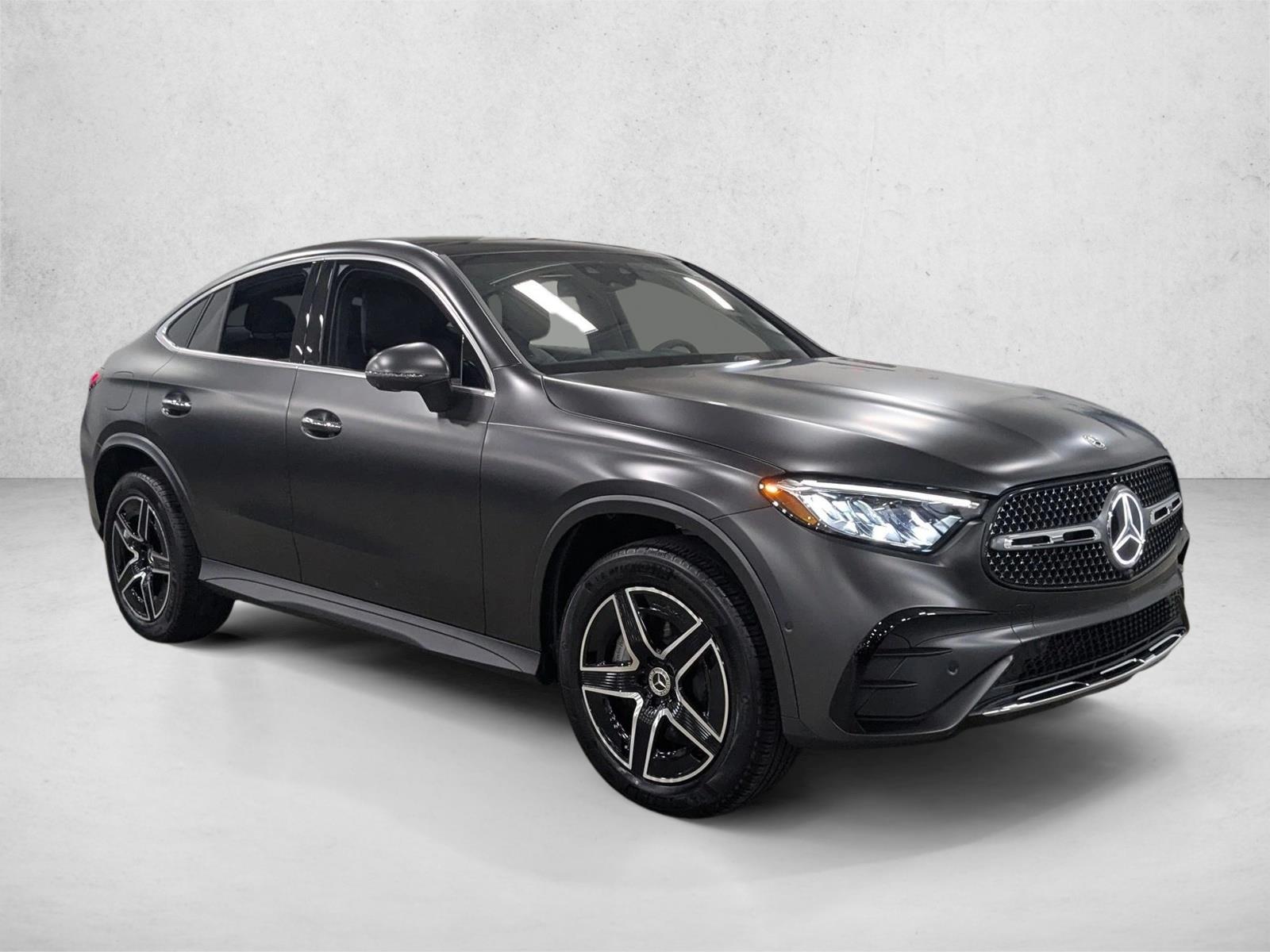 2026 Mercedes Benz GLC 300 4MATIC photo 3