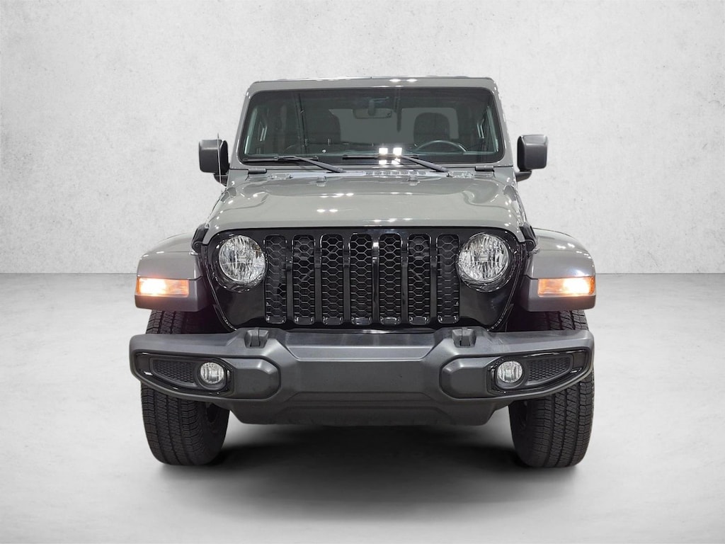 Used 2022 Jeep Gladiator Sport Truck Crew Cab