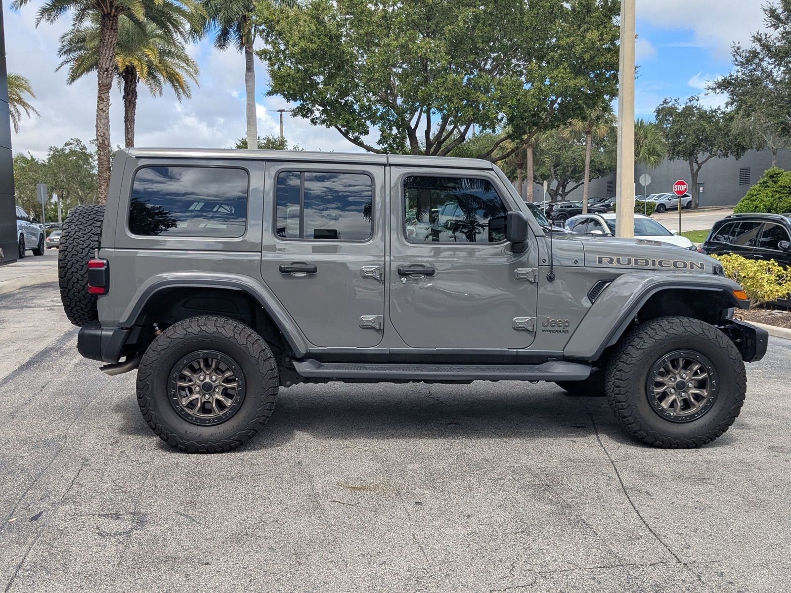 2022 Jeep Wrangler Unlimited Rubicon 392 photo 3