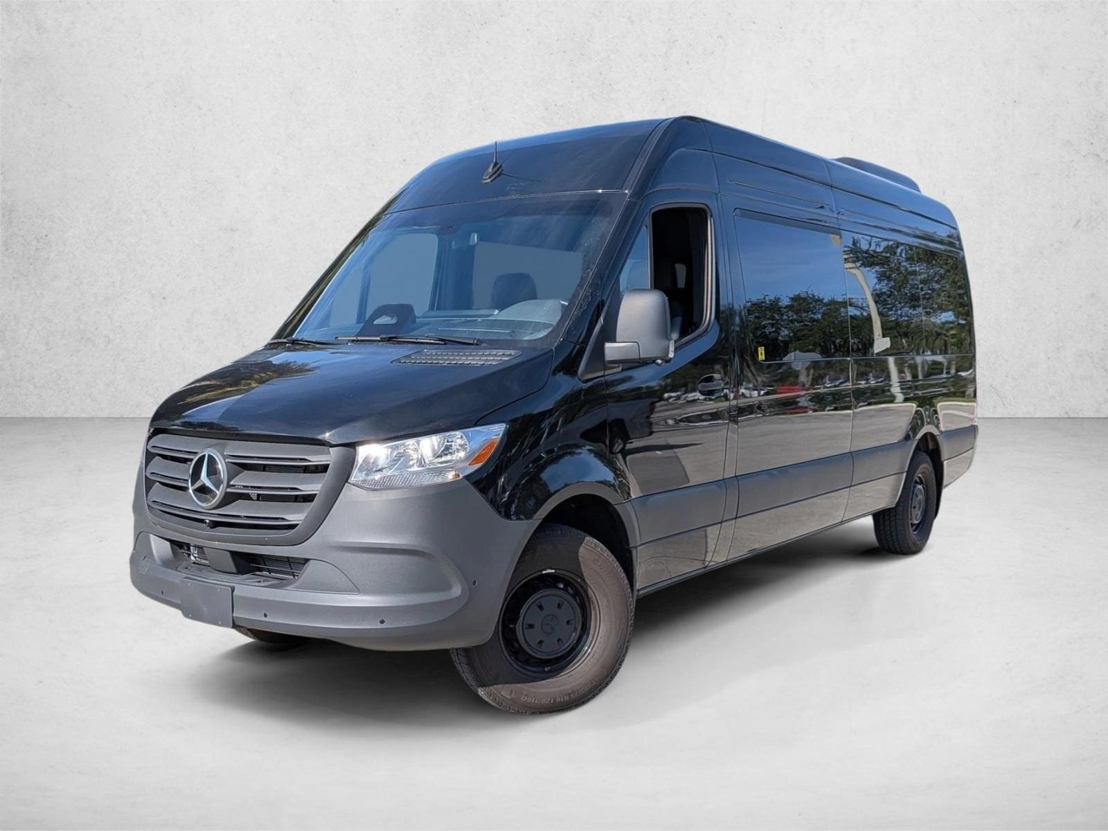 2025 Mercedes-Benz Sprinter Passenger Van Base's photo