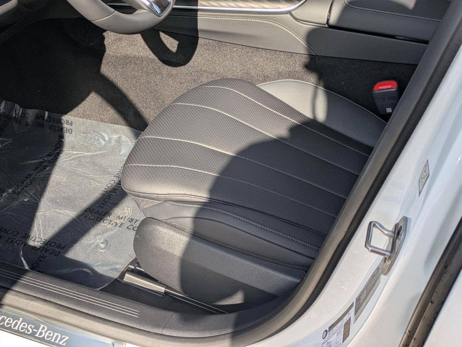 2025 Mercedes Benz E 350 Sedan photo 4