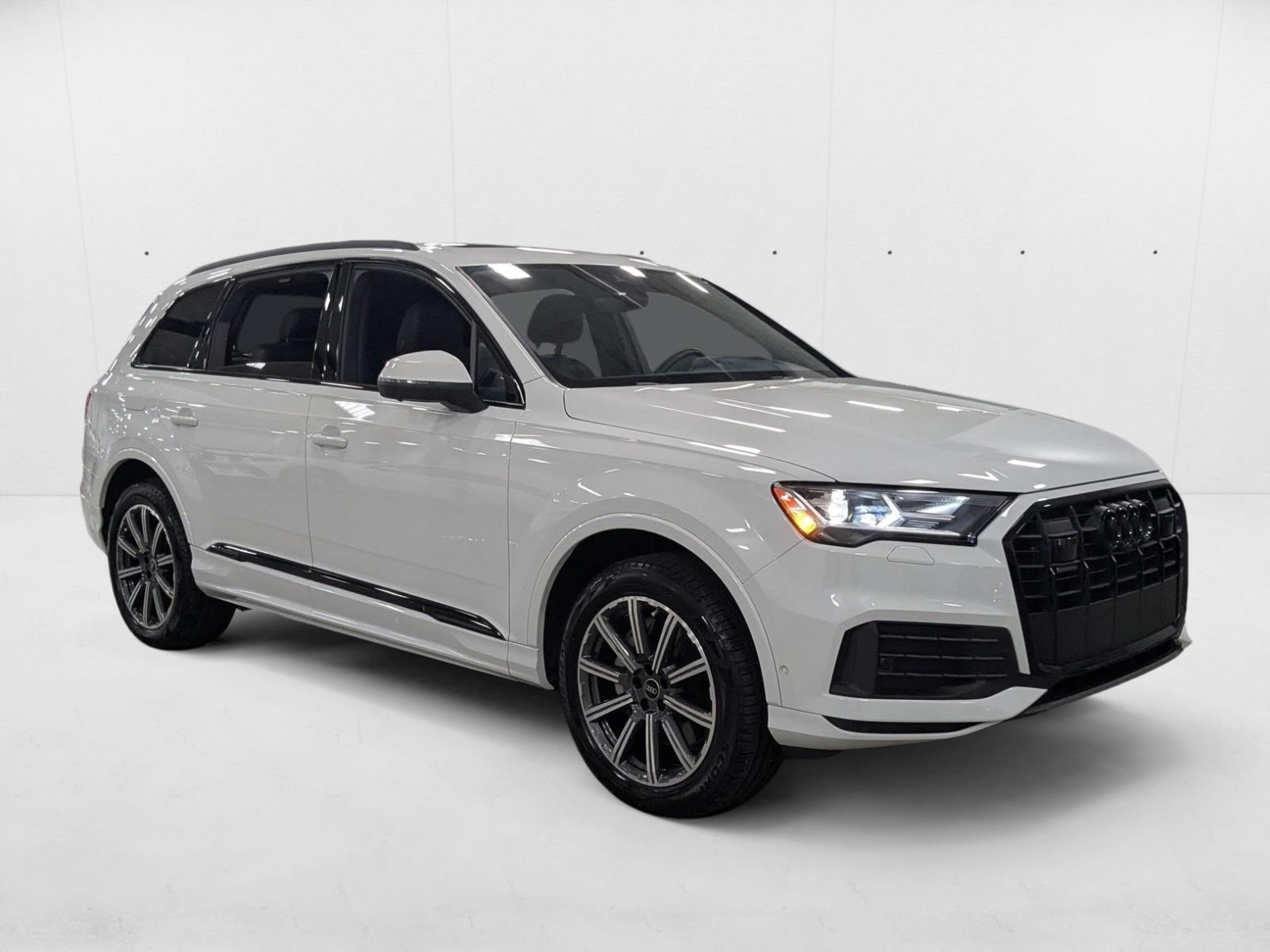 2023 Audi Q7 45 Premium photo 3