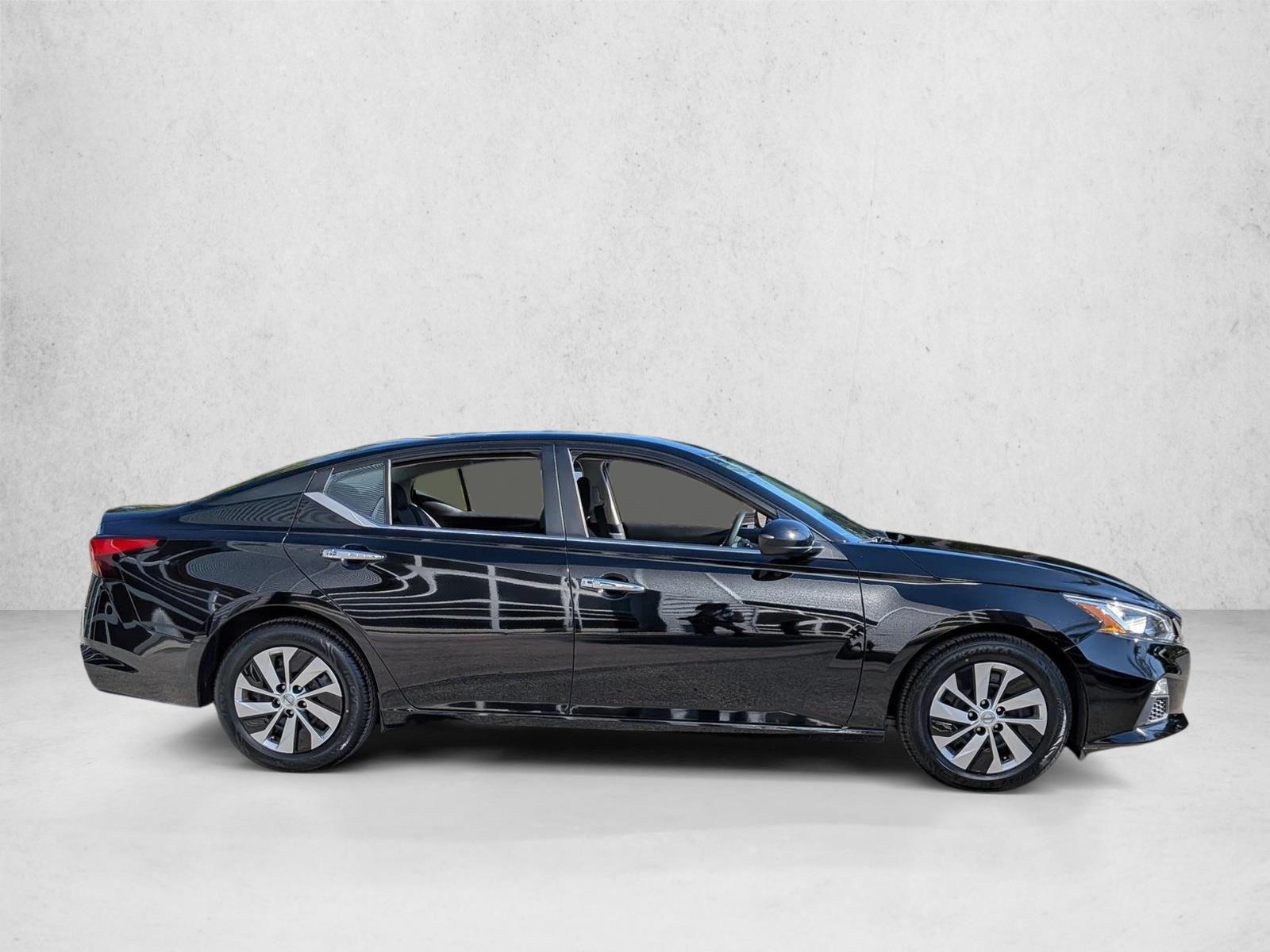 2020 Nissan Altima 2.5 S photo 4