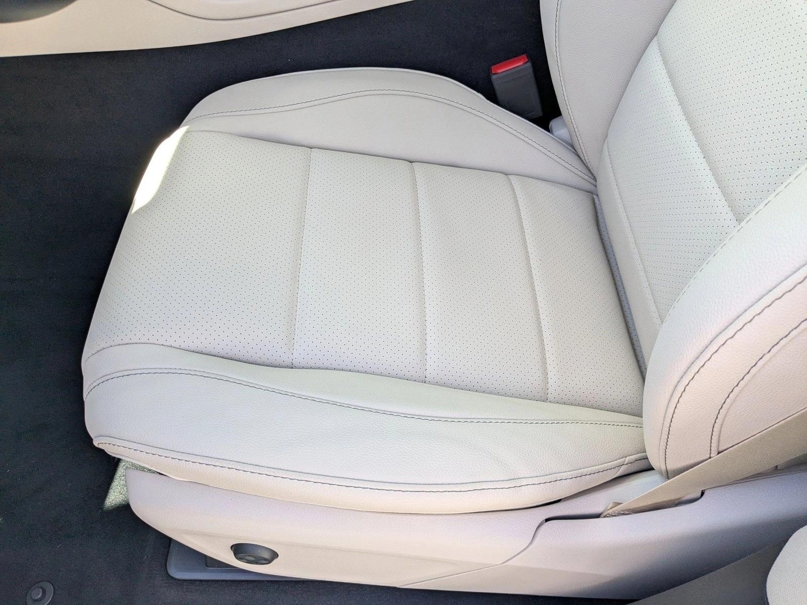 2026 Mercedes Benz GLE 450 4MATIC photo 4