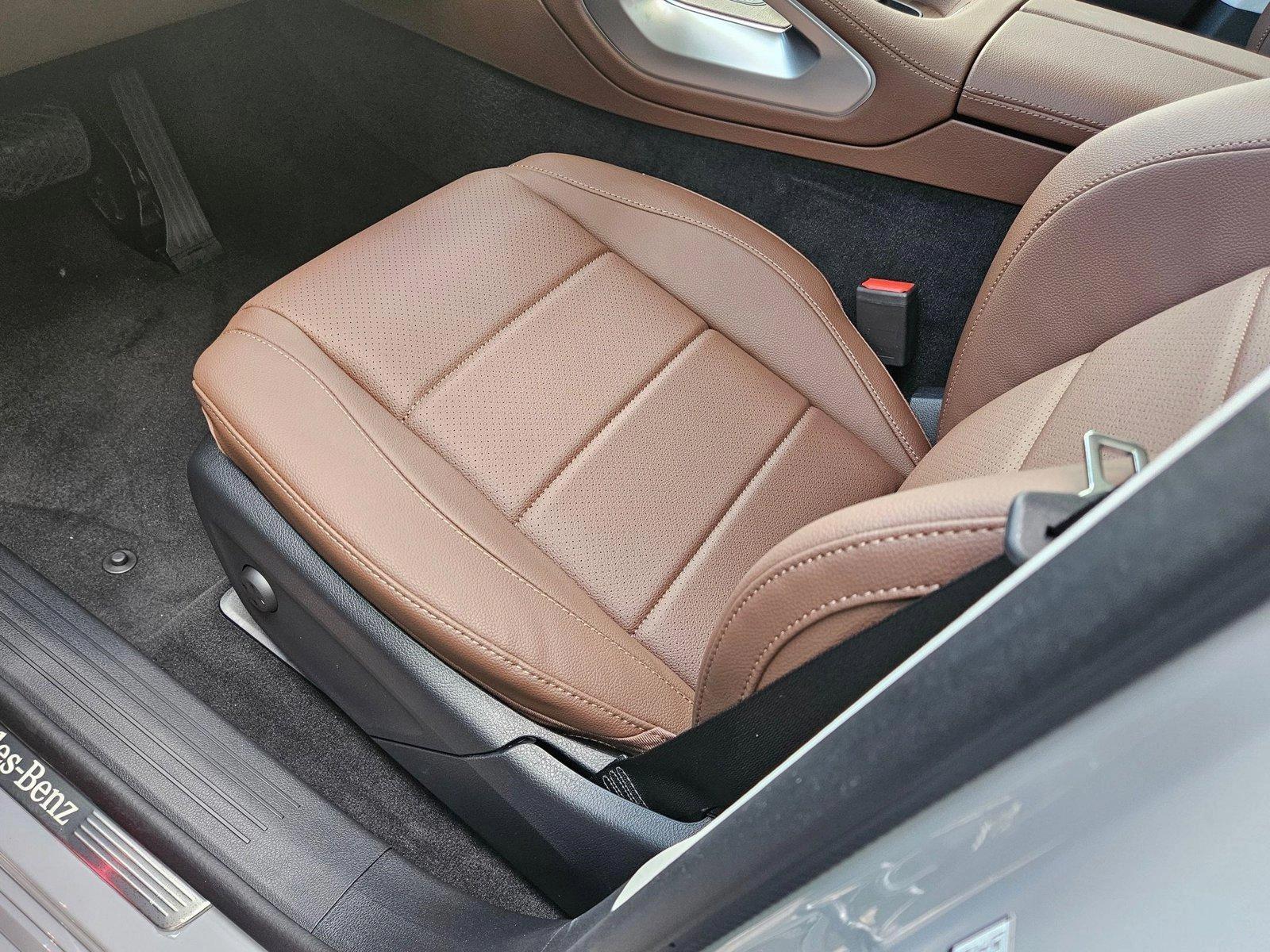 2025 Mercedes Benz GLE 350 4MATIC photo 2