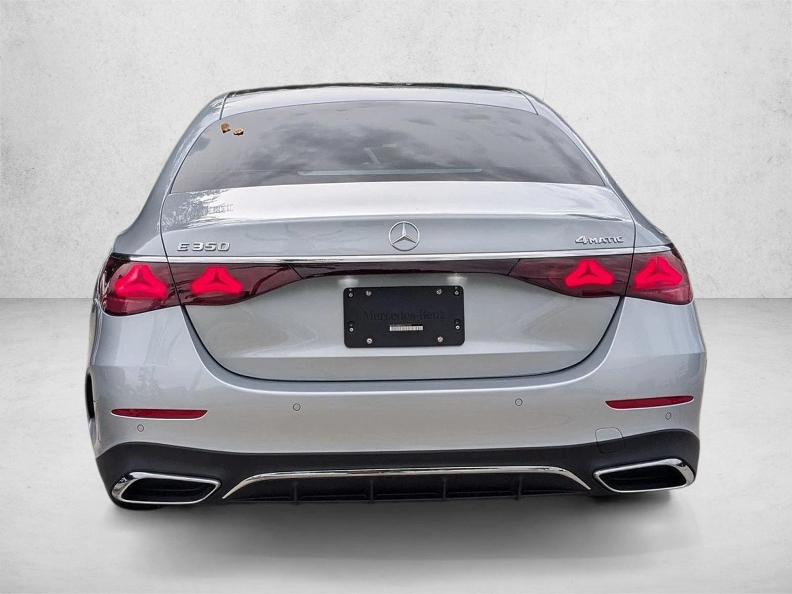 2026 Mercedes-Benz E-Class E350 - Photo 7