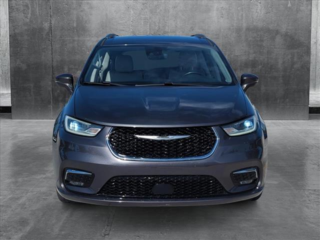 2021 Chrysler Pacifica Touring L photo 2