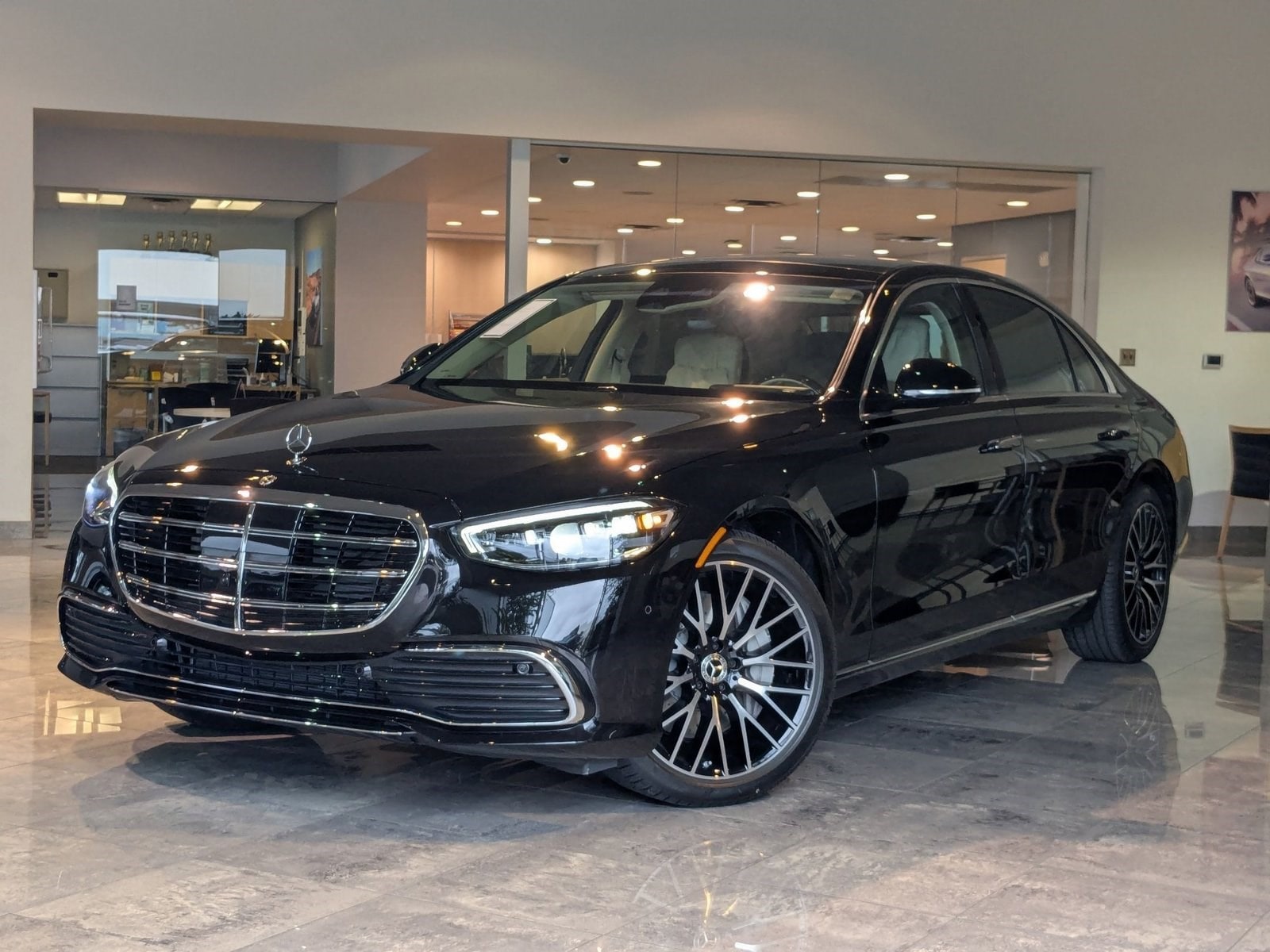 2026 Mercedes-Benz S-Class S 500's photo