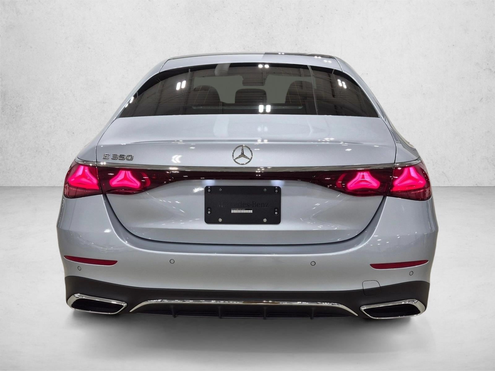 2026 Mercedes-Benz E-Class E350 - Photo 7