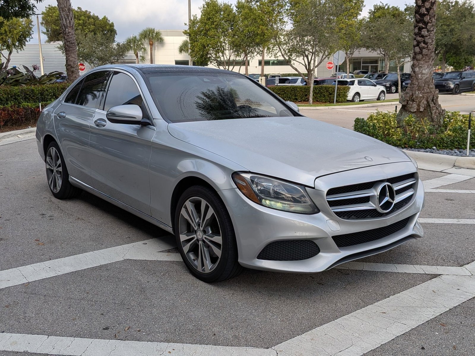 2016 Mercedes Benz C 300 4MATIC Sedan photo 3