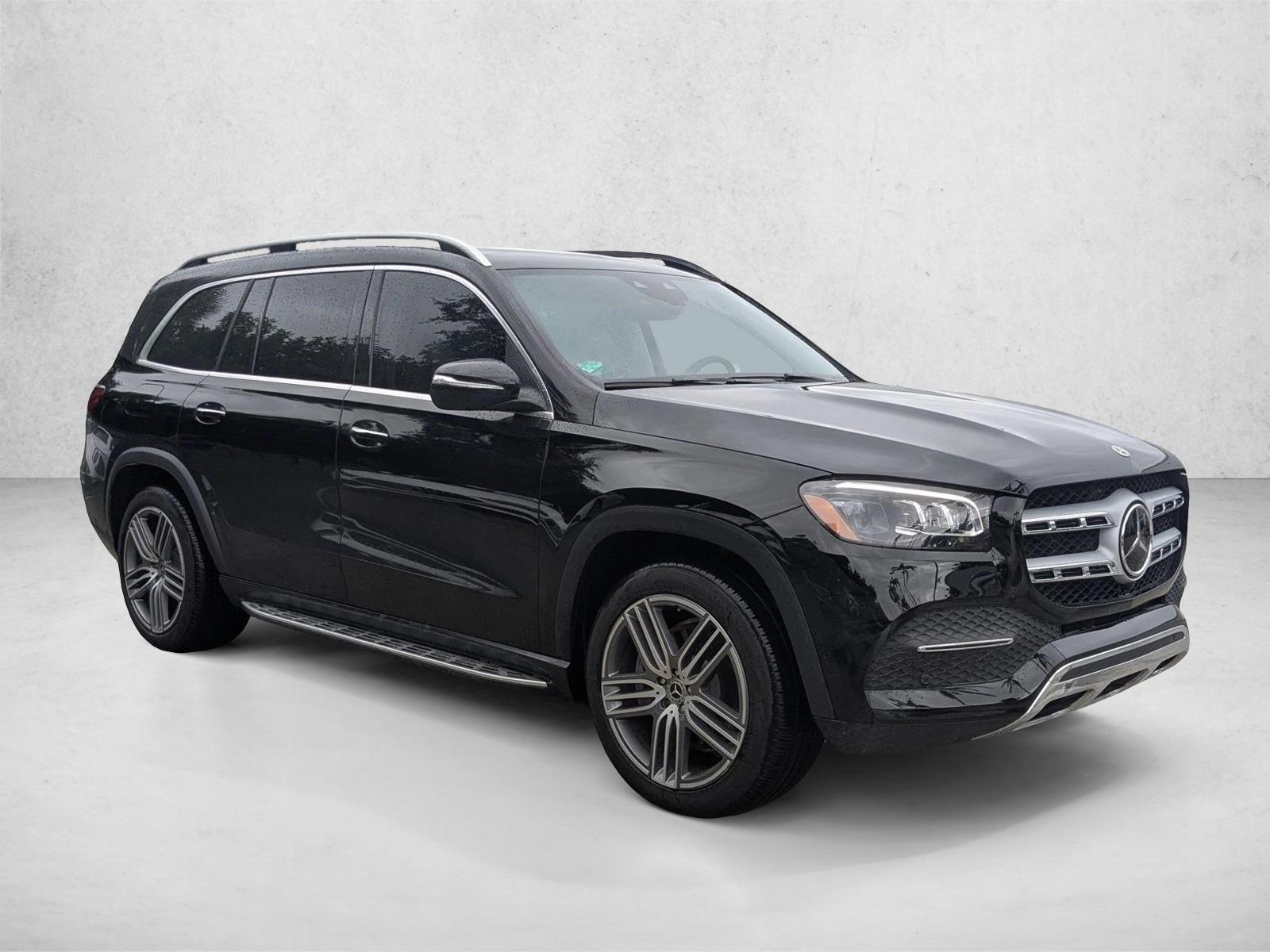 2023 Mercedes Benz GLS 450 4MATIC photo 3