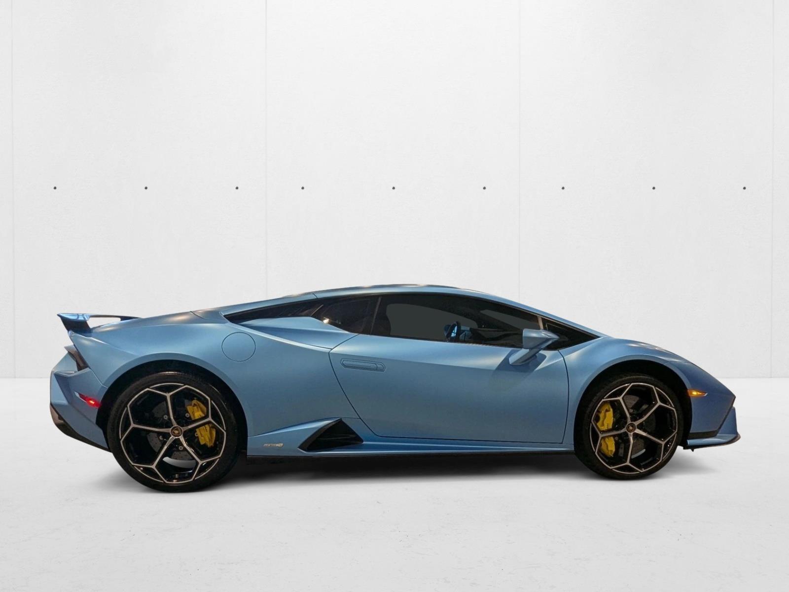 2023 Lamborghini Huracan Tecnica Coupe photo 4