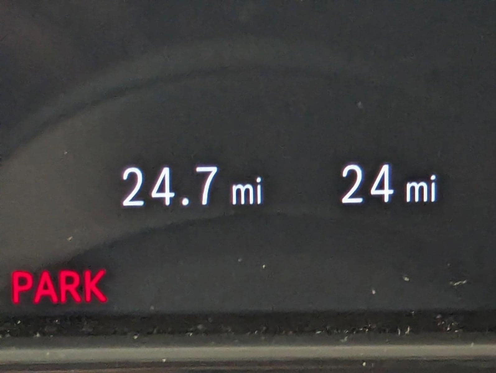 2025 Mercedes-Benz E-Class E350 - Photo 10