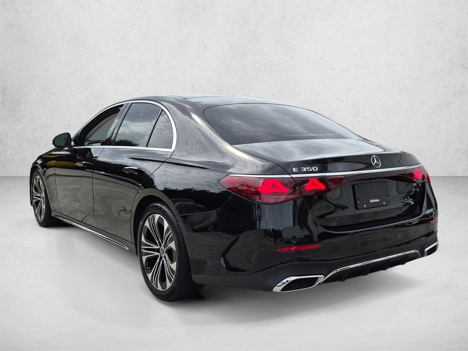 2026 Mercedes-Benz E-Class E350 - Photo 7