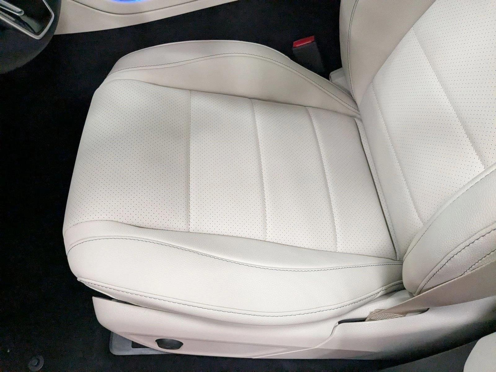 2026 Mercedes Benz GLE 450 4MATIC photo 4
