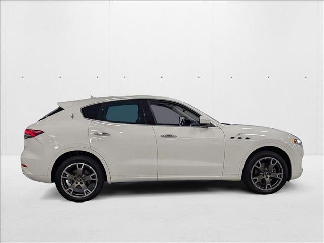2022 Maserati Levante GT photo 4