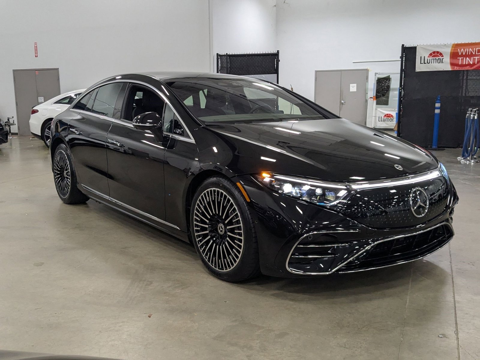 2022 Mercedes Benz EQS Sedan 450 photo 3