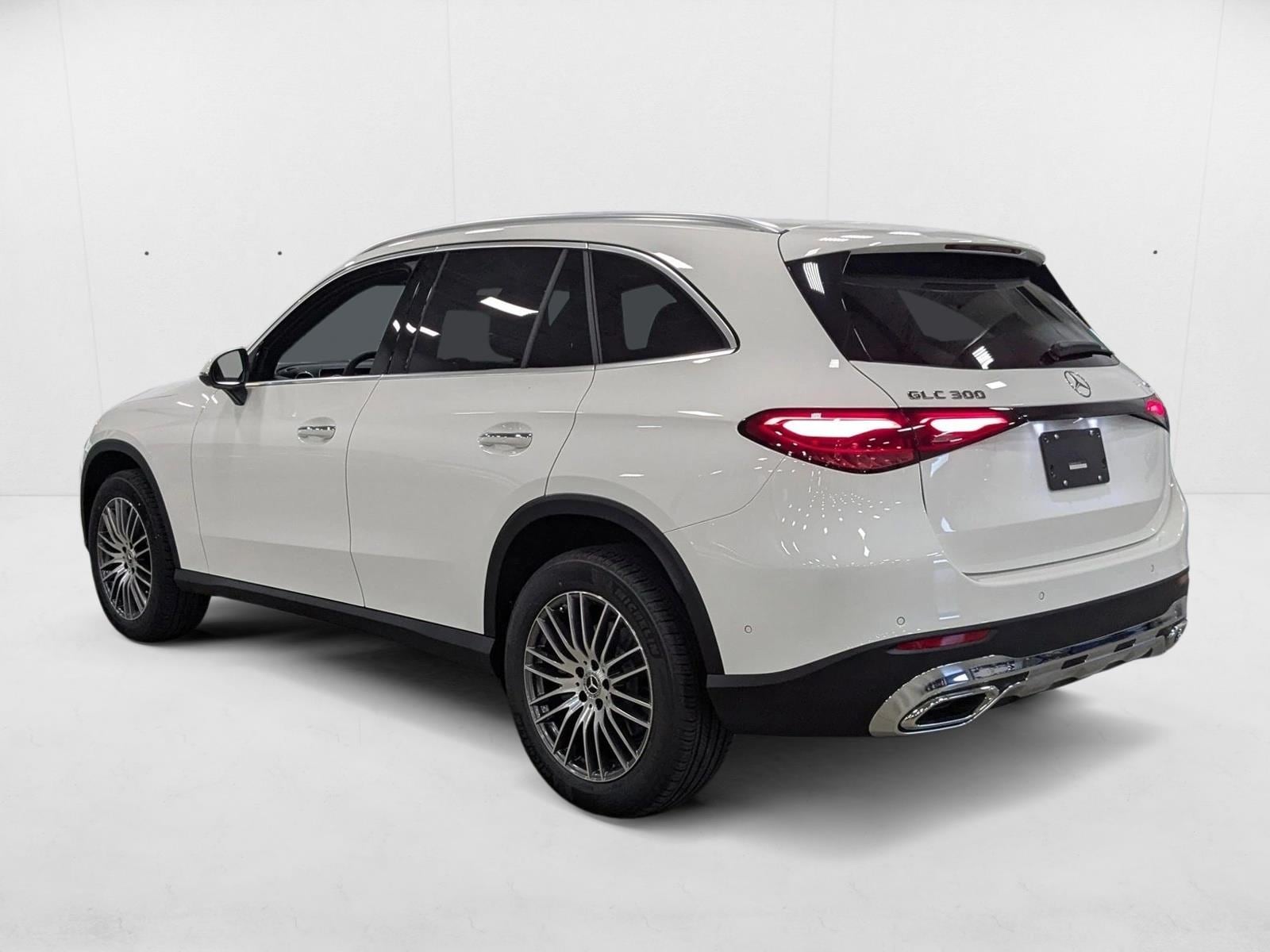 2026 Mercedes-Benz GLC Base - Photo 8