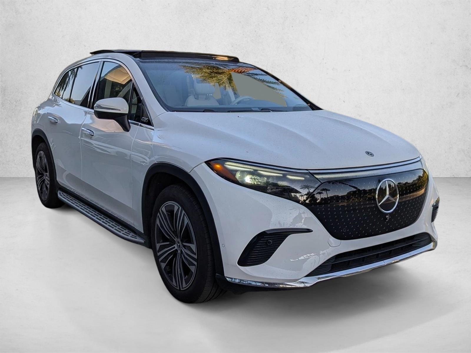 2024 Mercedes Benz EQS SUV 450 photo 3