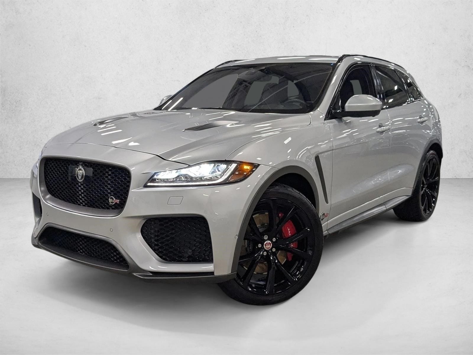 2020 Jaguar F-Pace SVR