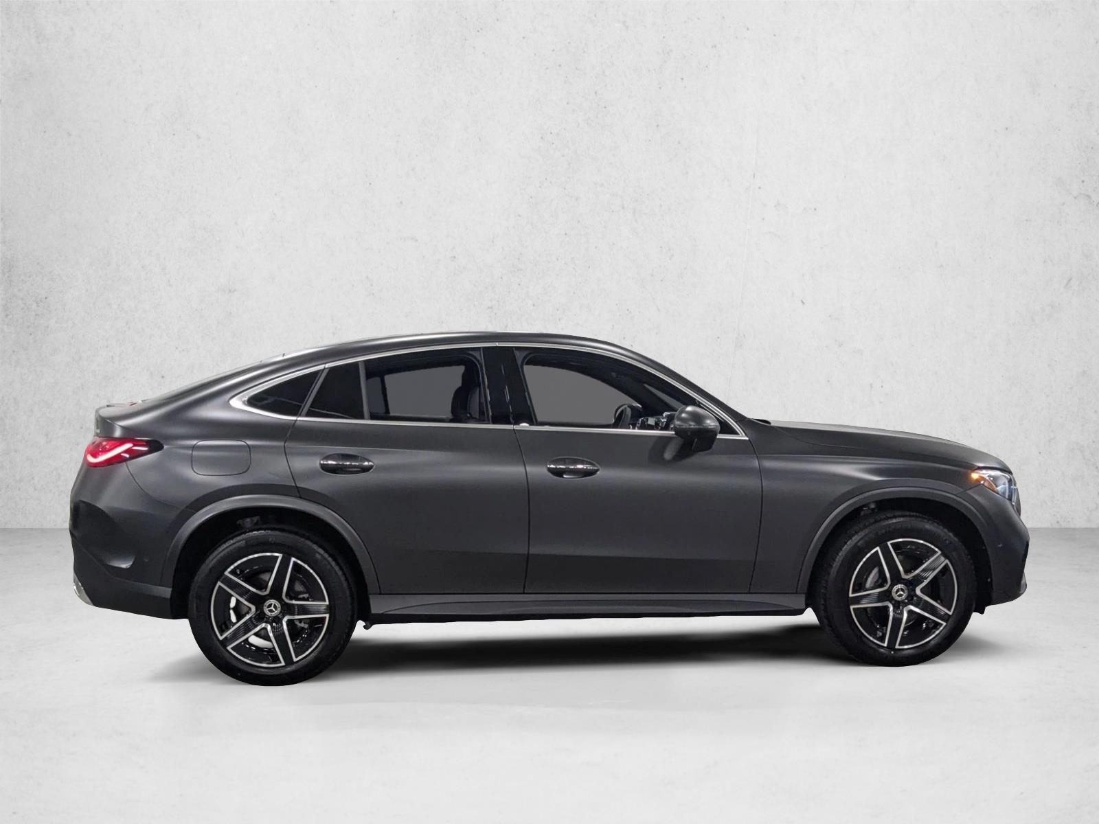 2026 Mercedes Benz GLC 300 4MATIC photo 4