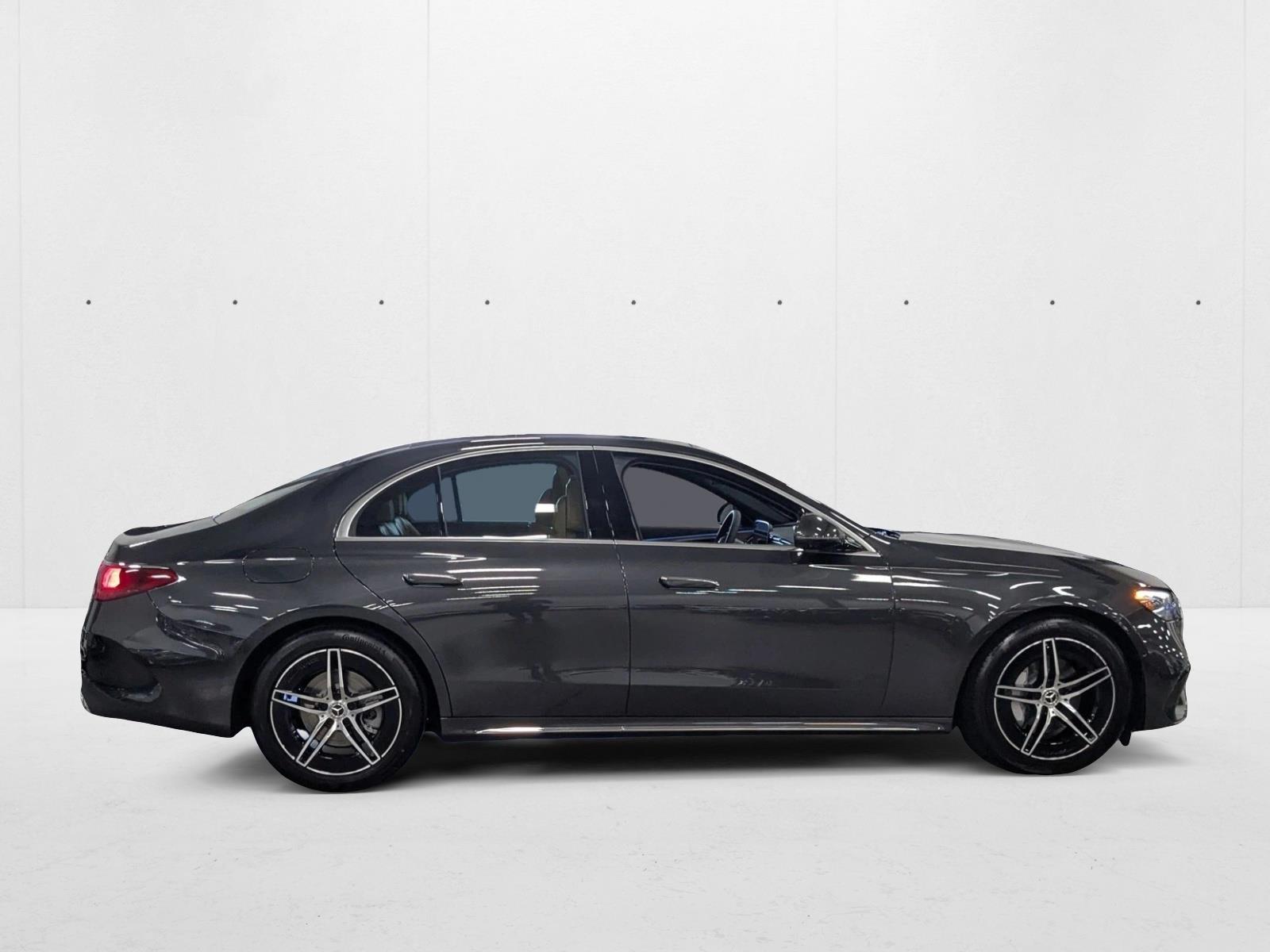 2025 Mercedes Benz E 350 4MATIC Sedan photo 4
