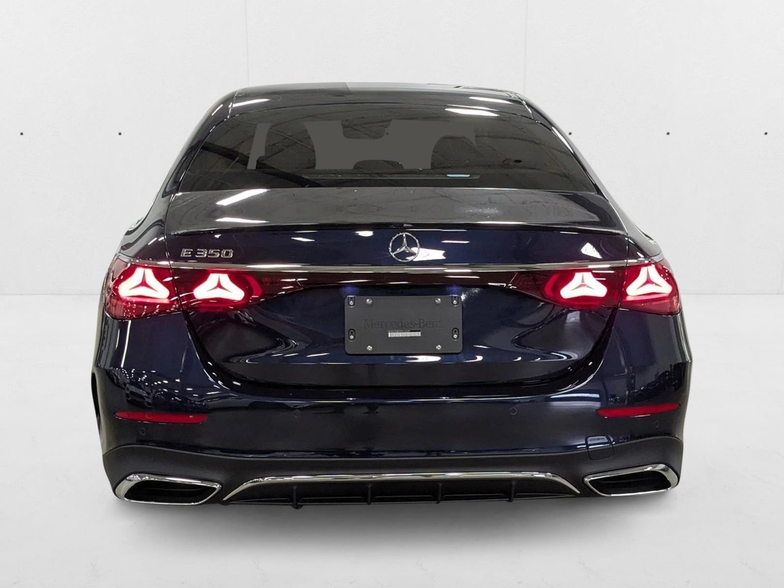 2026 Mercedes-Benz E-Class E350 - Photo 7
