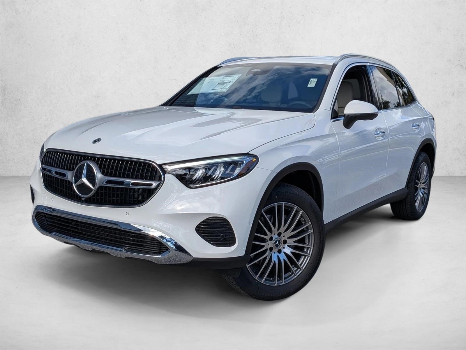 2026 Mercedes-Benz GLC Base's photo