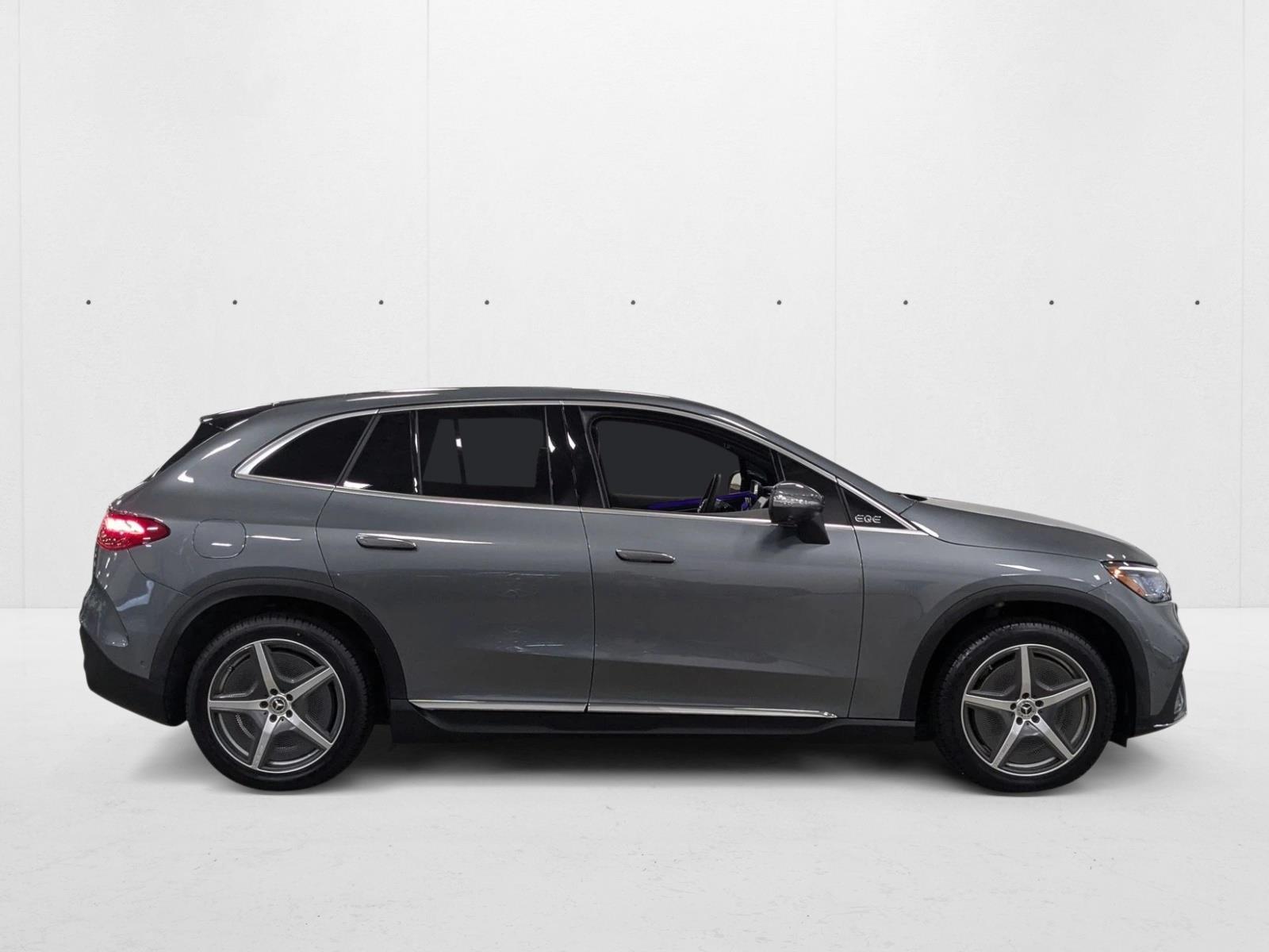 2023 Mercedes Benz EQE SUV 500 4MATIC photo 4